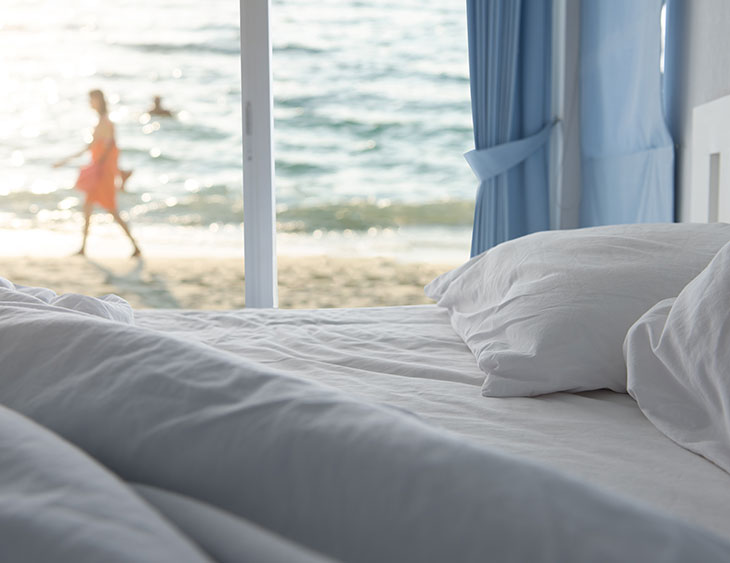 Envy-Boutique-Travel-Blog-Keep-Same-Sleep-Routine